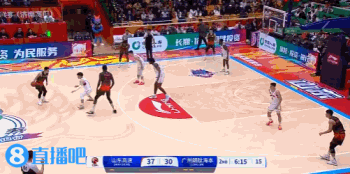 一波流了！高诗岩连续助攻库马杰暴扣&山东轰出12-0